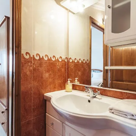 45 - Beautiful Ocean And View פניש